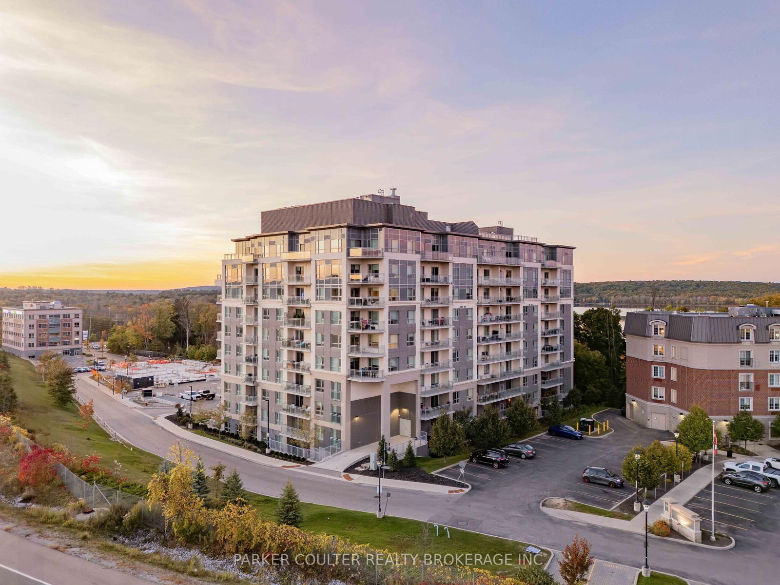 Condo for sale at 207-58 Lakeside Terrace, Barrie, Little Lake, L4M 0L5 - MLS: S12011468