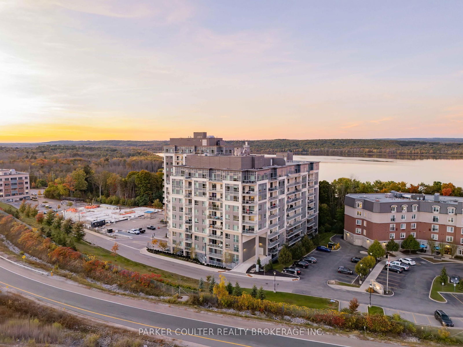 Condo for sale at 207-58 Lakeside Terrace, Barrie, Little Lake, L4M 0L5 - MLS: S12011468