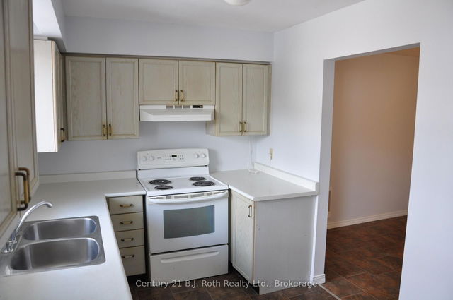 Unit 1 - 410 Mary Street