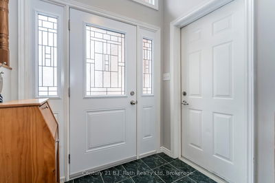 627 Wayne Cres, Midland - Midland image-0-3