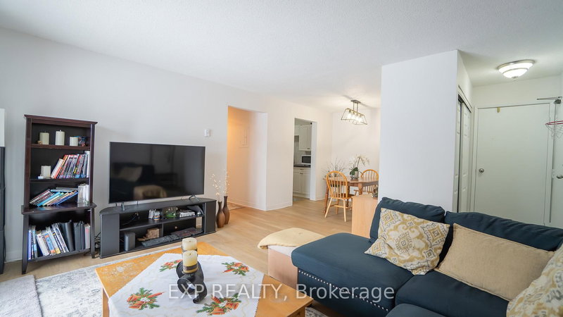 C4 - 183 Edgehill Dr, Barrie, L4N 1L9 | Image 3