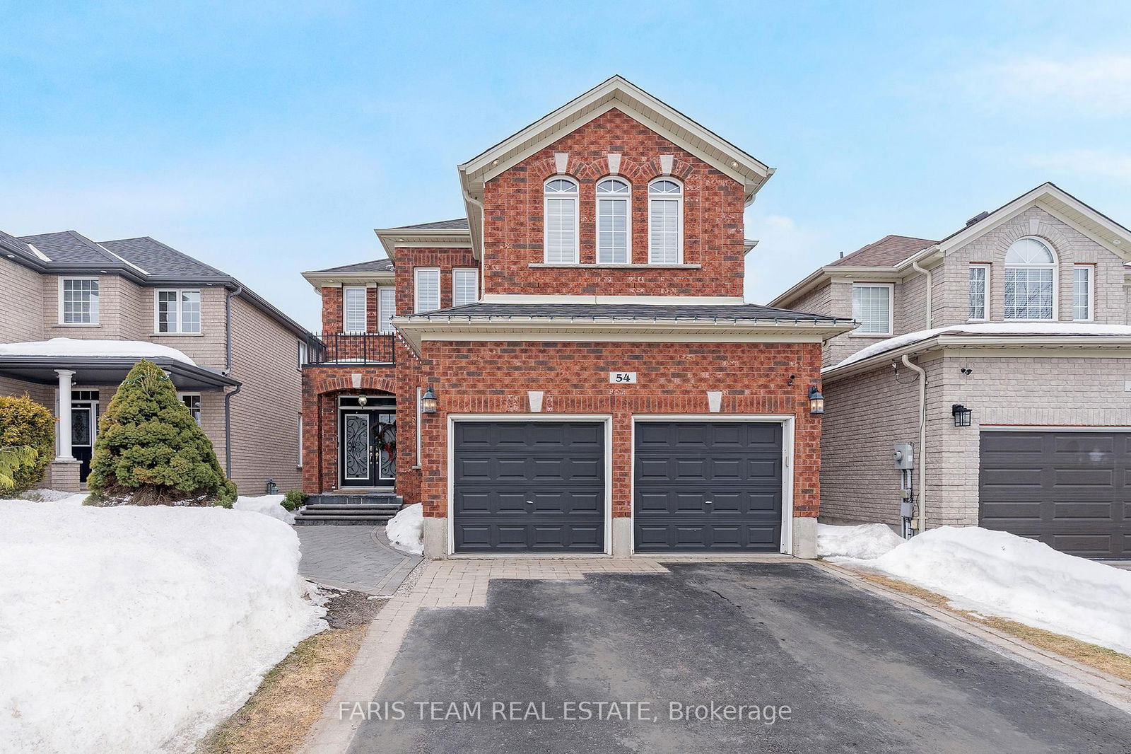 Detached House for sale at 54 Parisian Crescent, Barrie, Innis-Shore, L4N 0Y9 - MLS: S12015550