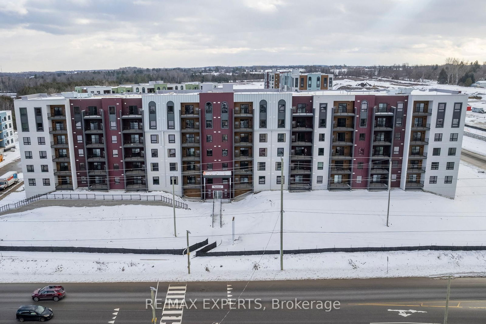 Condo leased at 410-4 Spice Way, Barrie, Rural Barrie Southeast, L9J 0M2 - MLS: S12015615