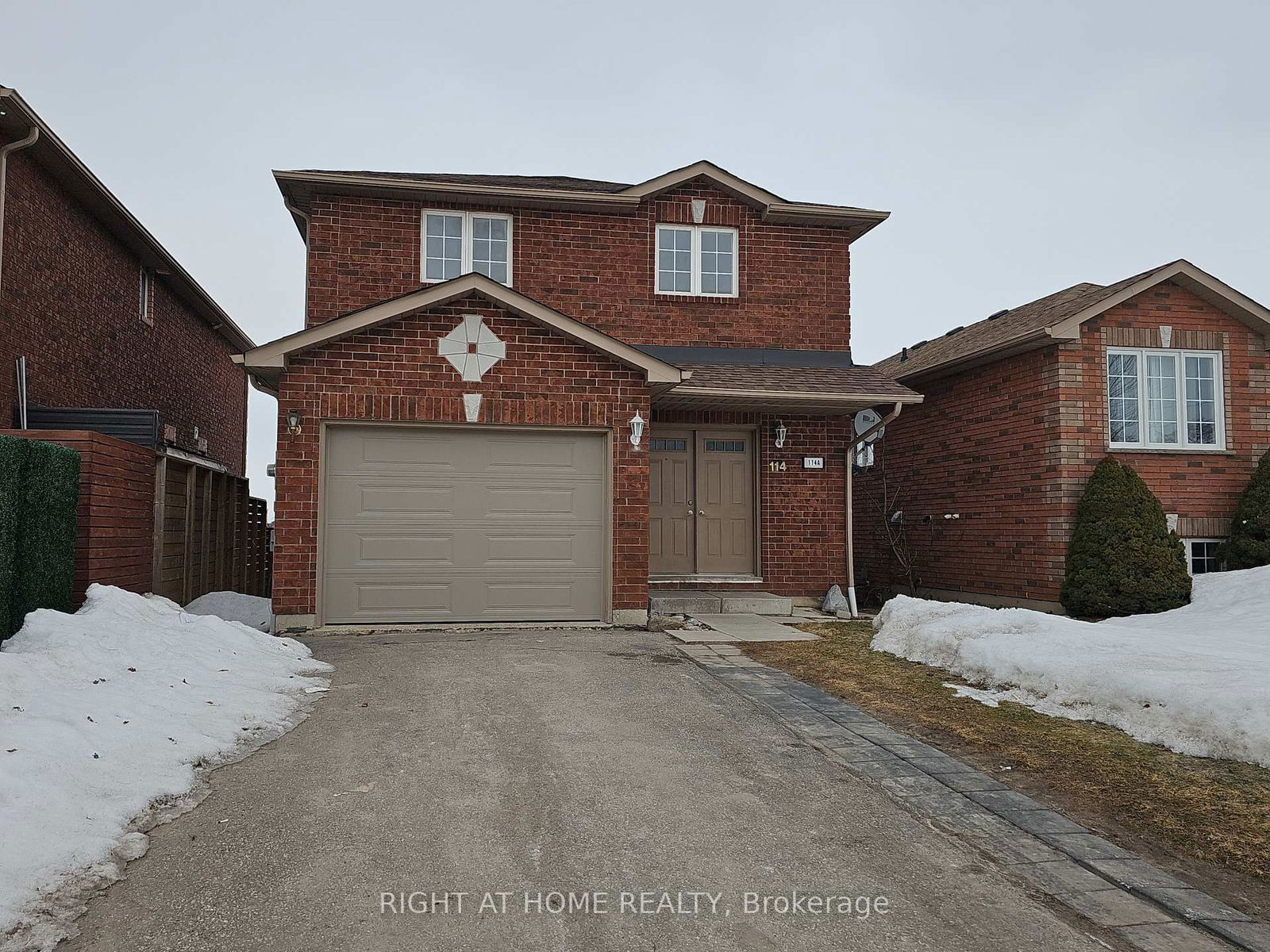 Detached House for sale at 114 Courtney Crescent, Barrie, Painswick South, L4N 5S9 - MLS: S12015902