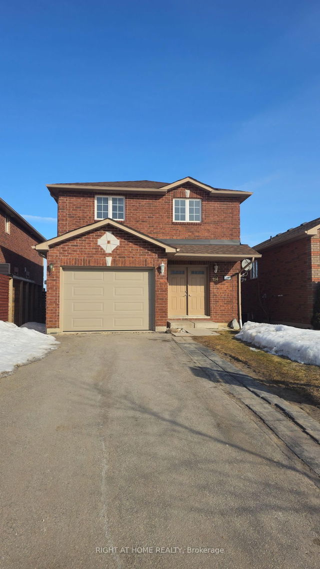 114 Courtney Crescent