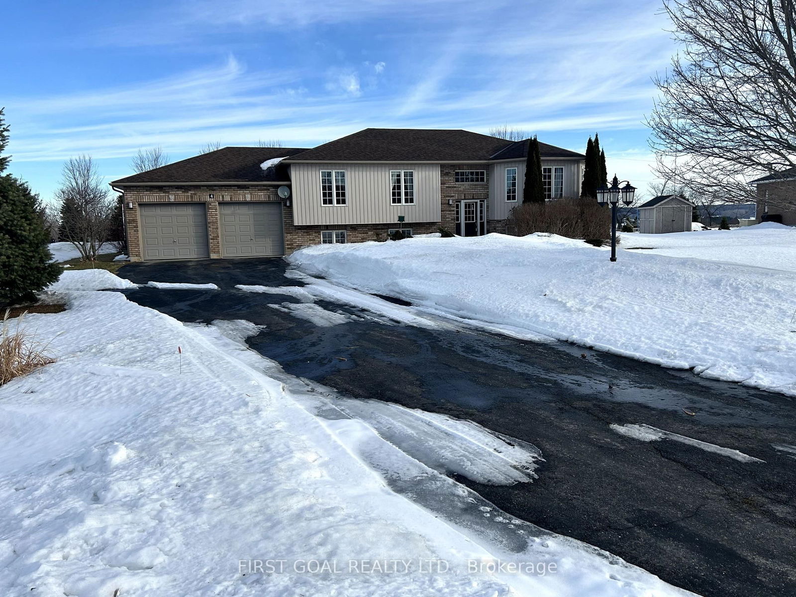 Detached House sold at 4 McDougall Court, Springwater, Minesing, L0L 1Y0 - MLS: S12016067