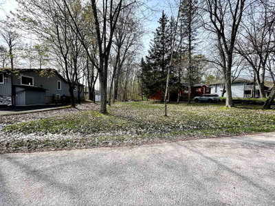 257 Robins Point Road — photo 2