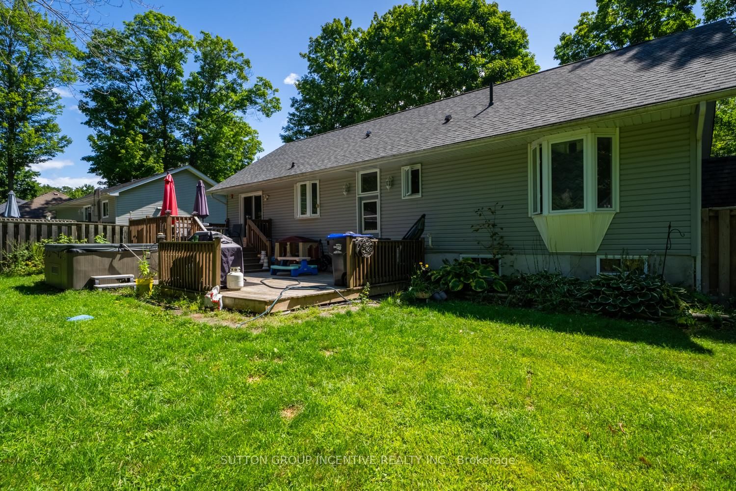 Listing Image 7