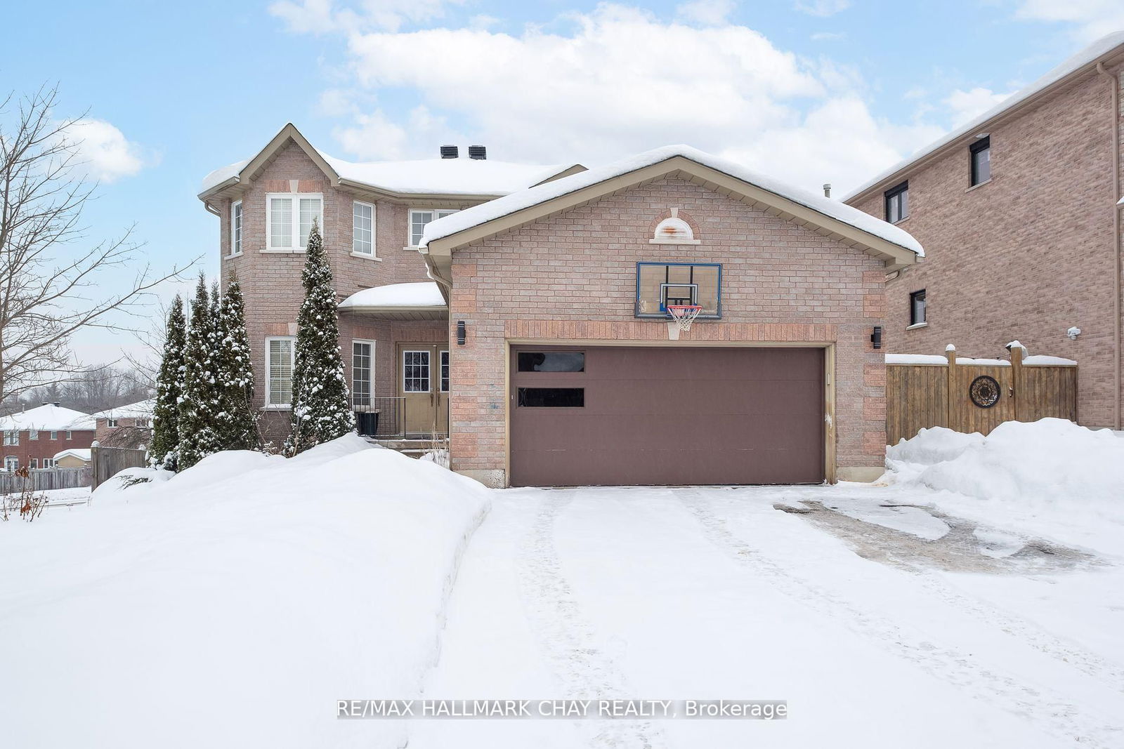 Detached House for sale at 11 Springwood Court, Barrie, Ardagh, L4N 5V1 - MLS: S12020331