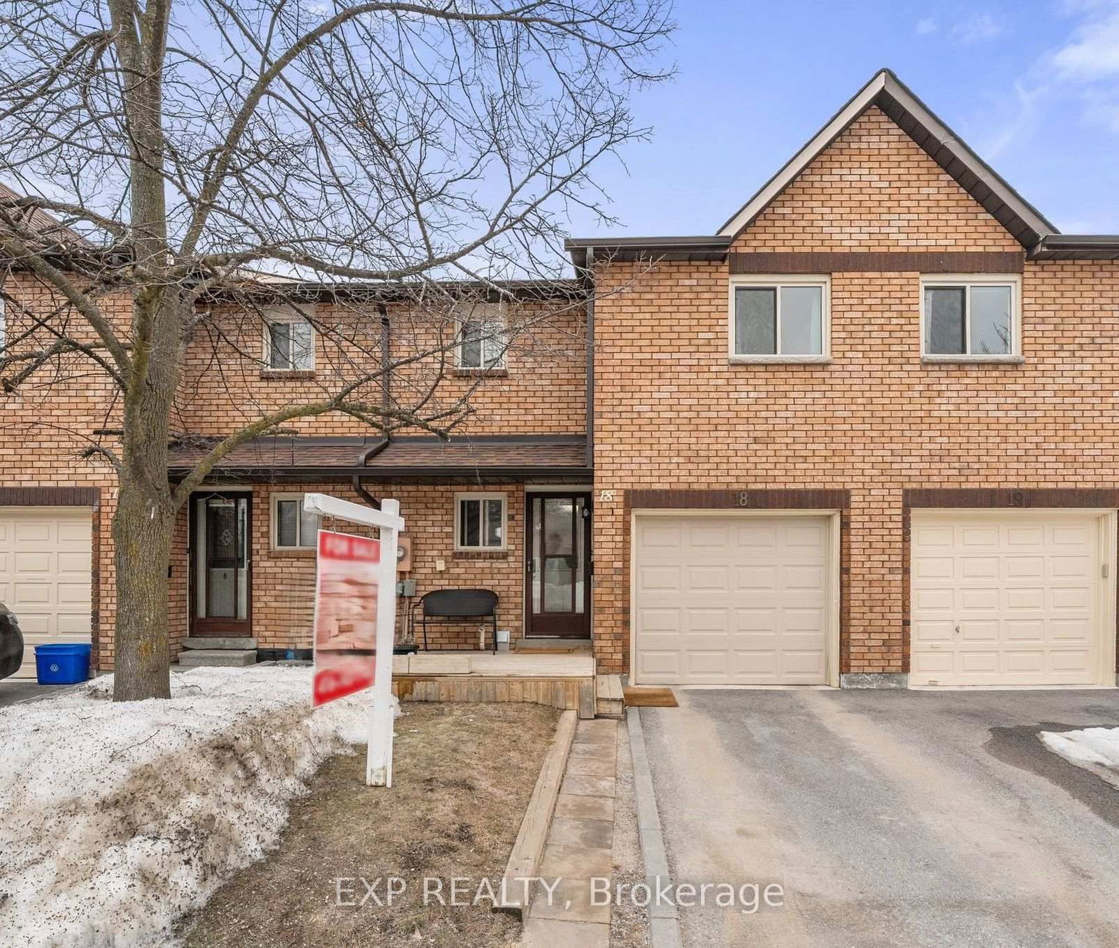 Townhouse for sale at 61-18 Evergreen Court, Barrie, Ardagh, L4N 6W7 - MLS: S12025223