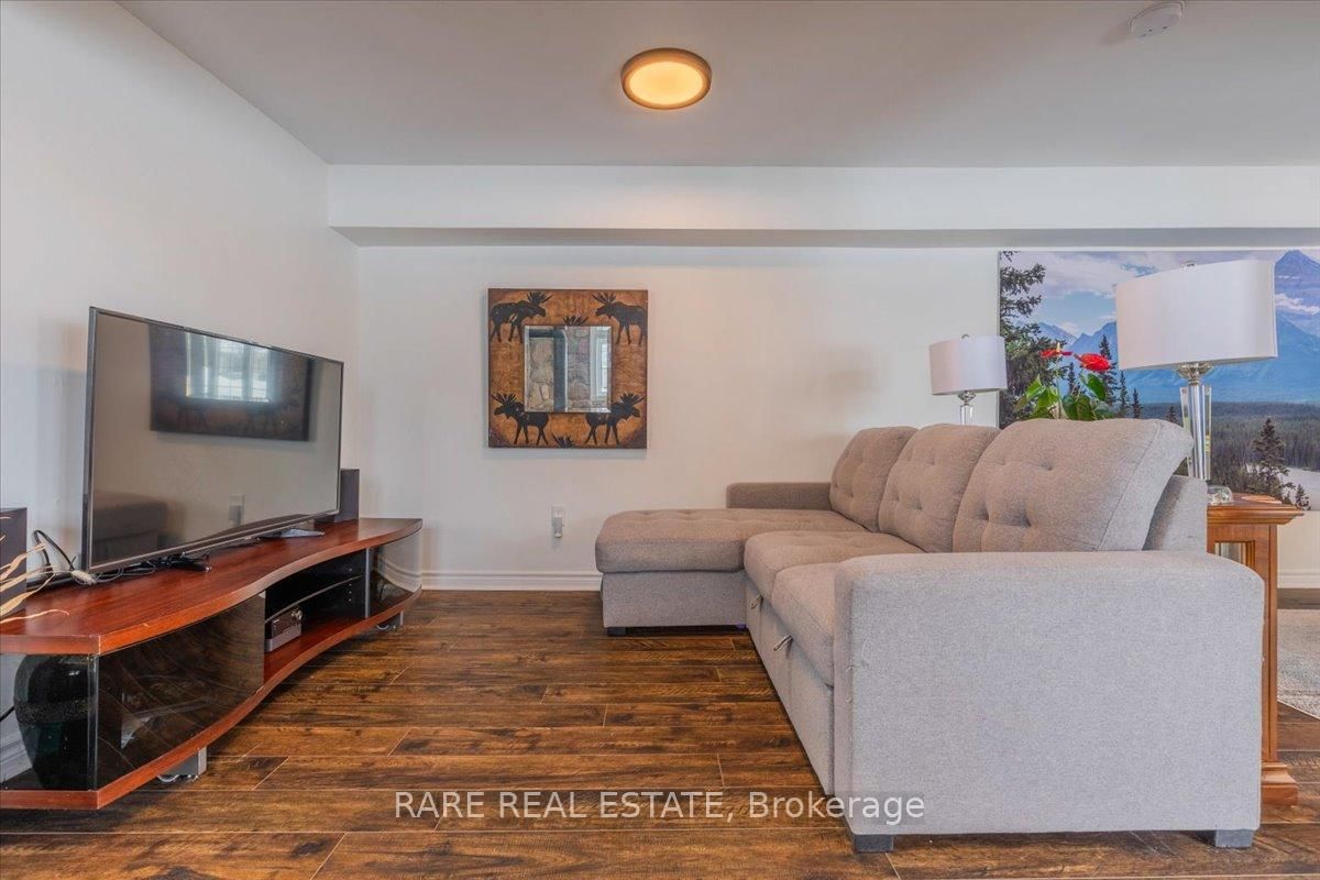 Detached House sold at 26 Ironwood Trail, Oro-Medonte, Ontario, L0K 1E0 - Sugarbush - MLS: S12025225