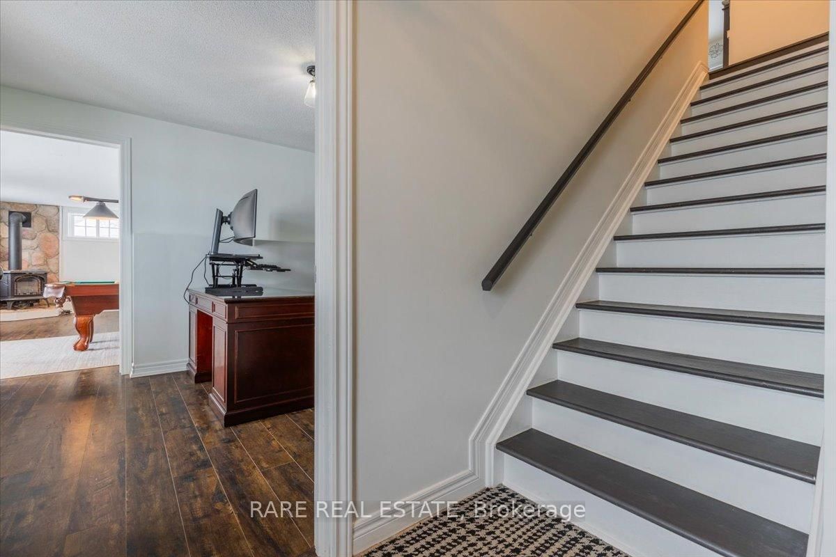 Detached House sold at 26 Ironwood Trail, Oro-Medonte, Ontario, L0K 1E0 - Sugarbush - MLS: S12025225