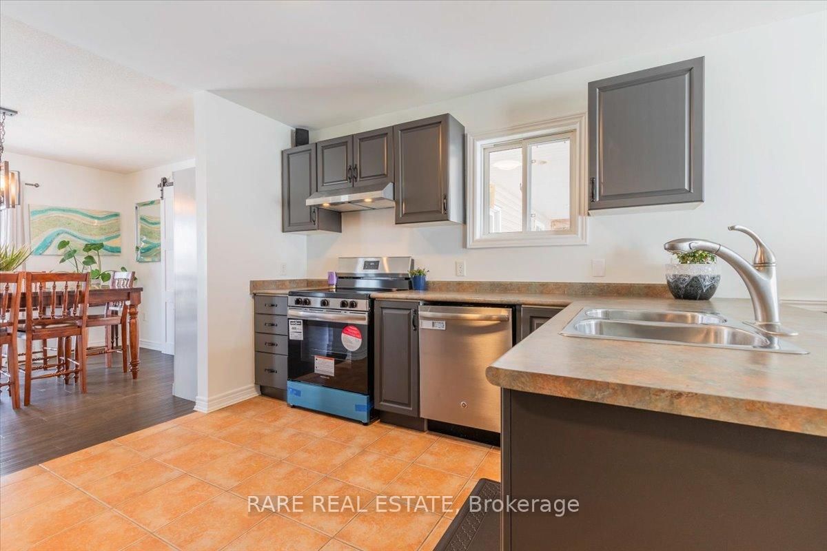 Detached House sold at 26 Ironwood Trail, Oro-Medonte, Ontario, L0K 1E0 - Sugarbush - MLS: S12025225