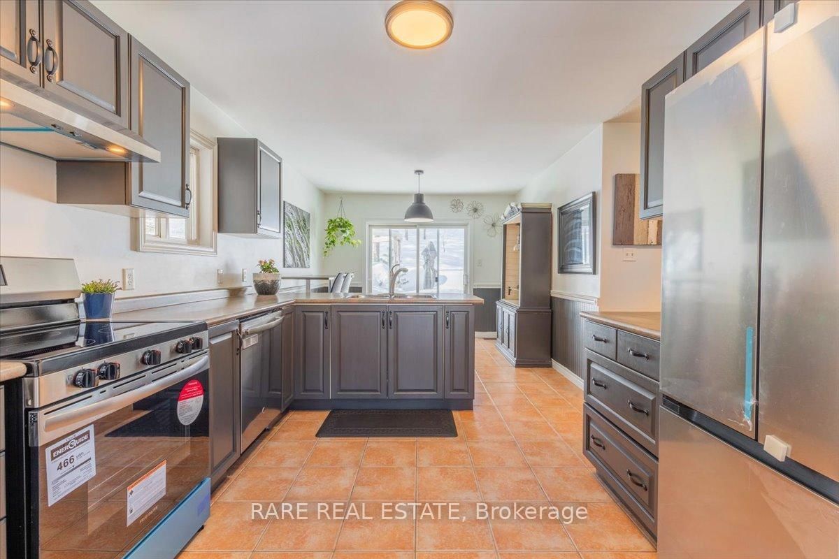 Detached House sold at 26 Ironwood Trail, Oro-Medonte, Ontario, L0K 1E0 - Sugarbush - MLS: S12025225