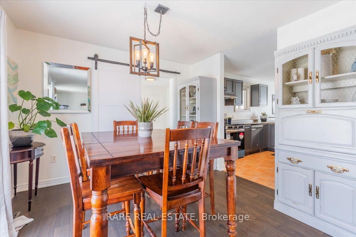 Detached House sold at 26 Ironwood Trail, Oro-Medonte, Ontario, L0K 1E0 - Sugarbush - MLS: S12025225