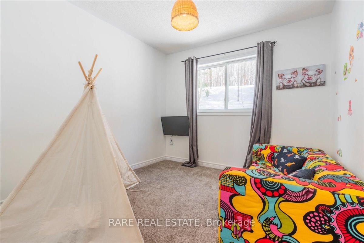 Detached House sold at 26 Ironwood Trail, Oro-Medonte, Ontario, L0K 1E0 - Sugarbush - MLS: S12025225