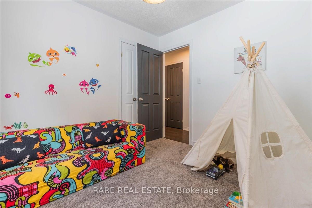 Detached House sold at 26 Ironwood Trail, Oro-Medonte, Ontario, L0K 1E0 - Sugarbush - MLS: S12025225