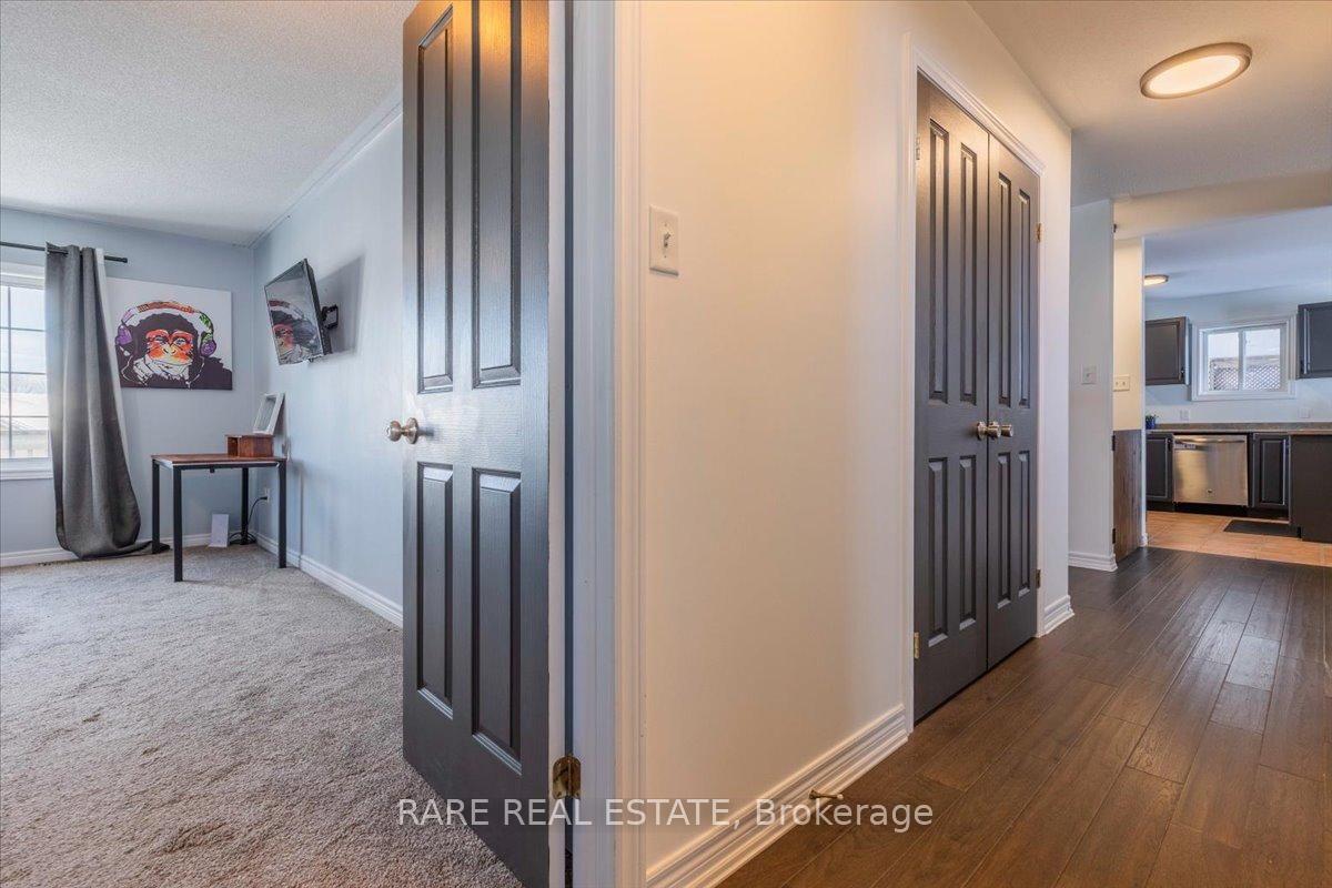 Detached House sold at 26 Ironwood Trail, Oro-Medonte, Ontario, L0K 1E0 - Sugarbush - MLS: S12025225