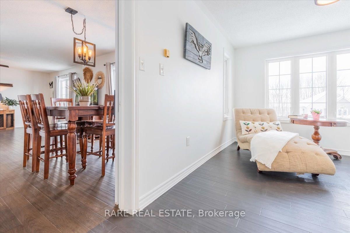 Detached House sold at 26 Ironwood Trail, Oro-Medonte, Ontario, L0K 1E0 - Sugarbush - MLS: S12025225