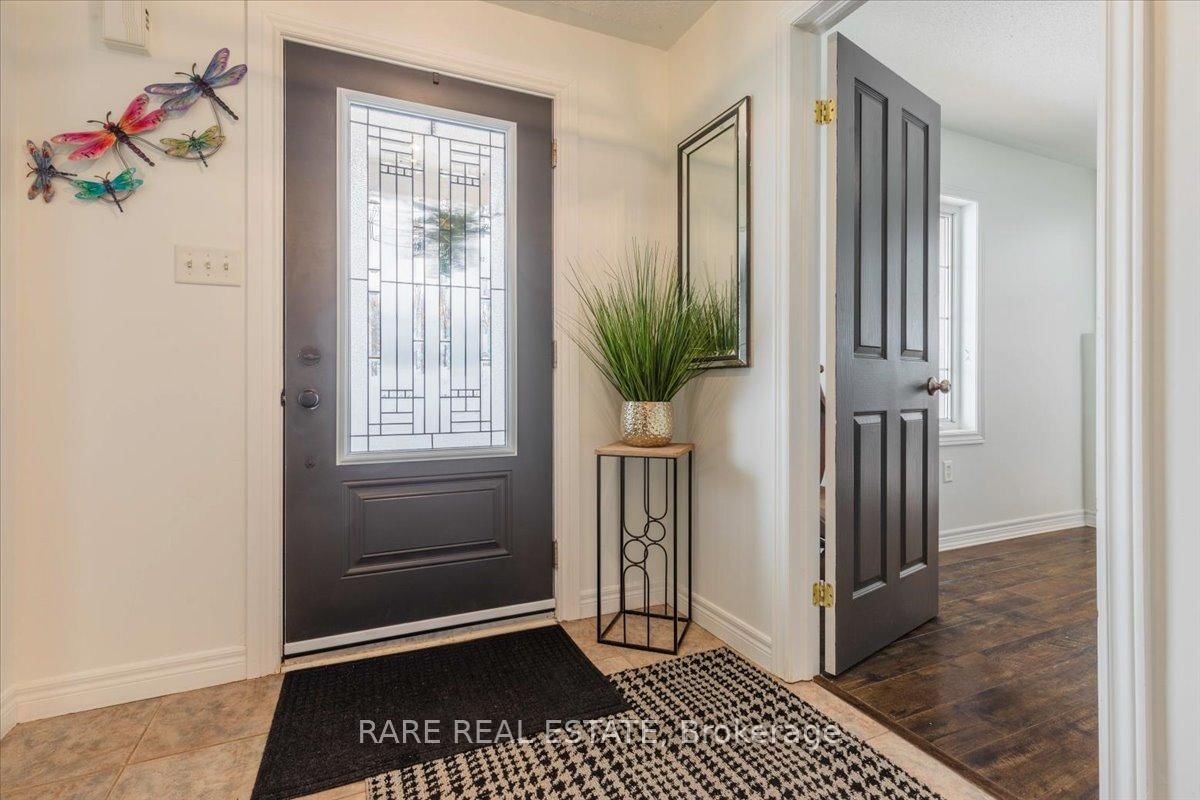 Detached House sold at 26 Ironwood Trail, Oro-Medonte, Ontario, L0K 1E0 - Sugarbush - MLS: S12025225