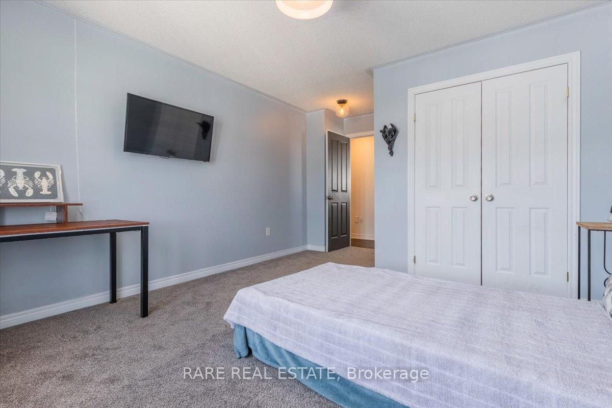 Detached House sold at 26 Ironwood Trail, Oro-Medonte, Ontario, L0K 1E0 - Sugarbush - MLS: S12025225