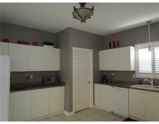 188 Golden Meadow Rd, Barrie, L4N 9R6 | Image 2