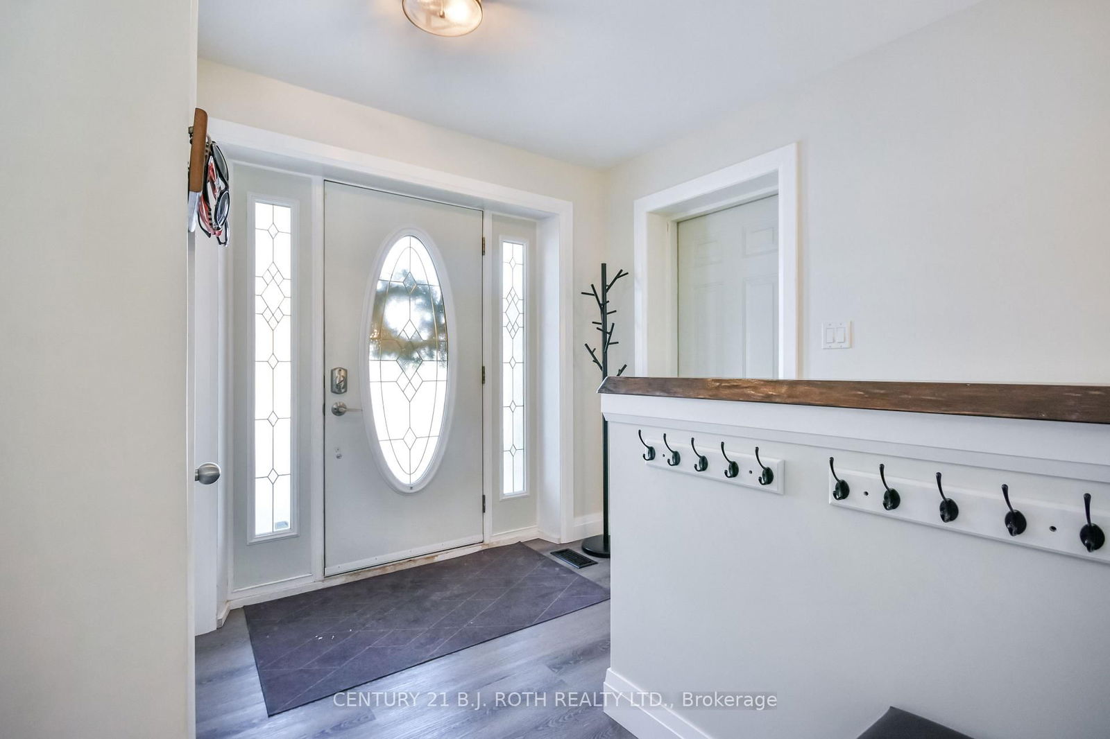 Detached House sold at 6083 Vasey Road, Springwater, Elmvale, L0L 1P0 - MLS: S12026551