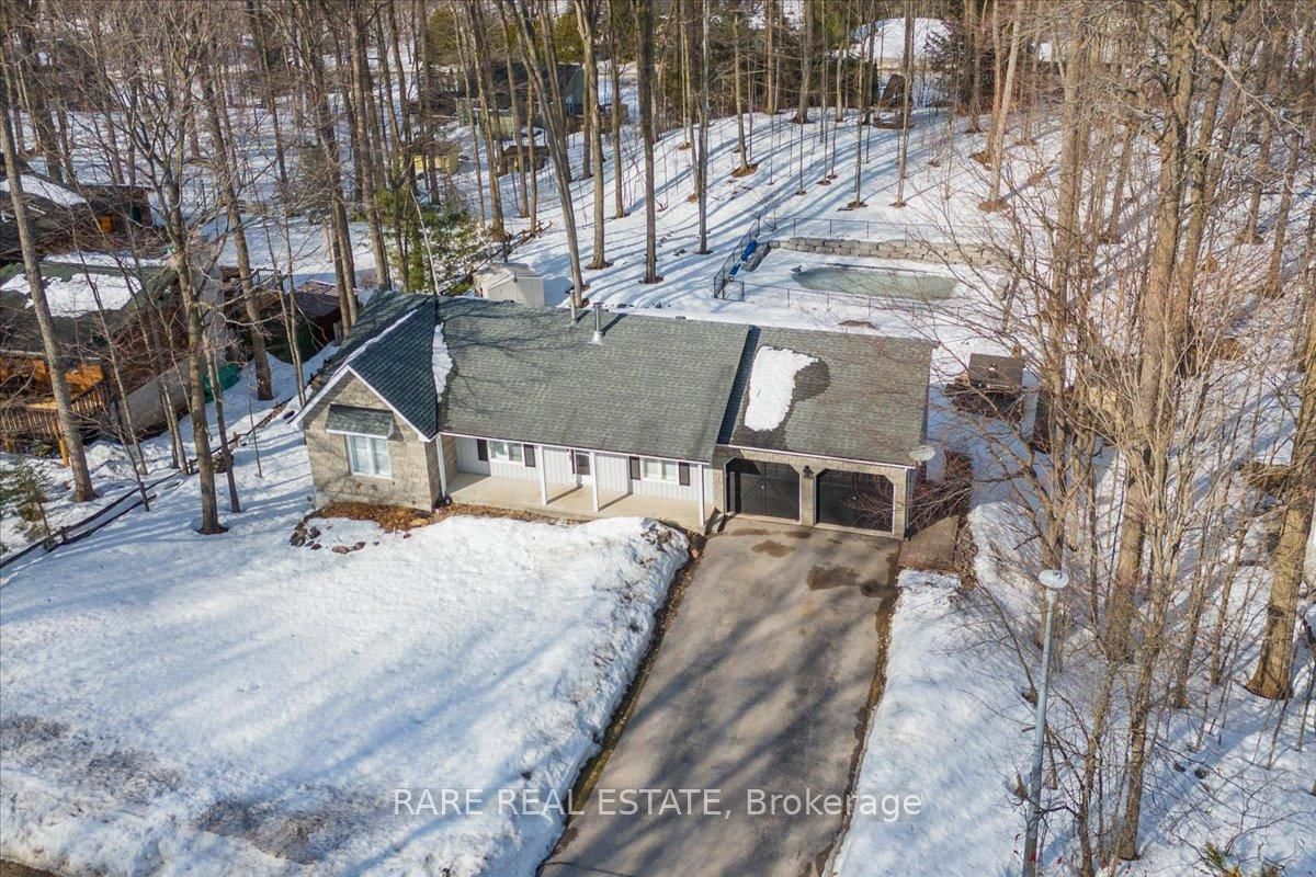 Detached House sold at 18 Monica Court, Oro-Medonte, Sugarbush, L0K 1E0 - MLS: S12029428