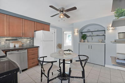 324 Grove St, Barrie - Grove East image-0-4