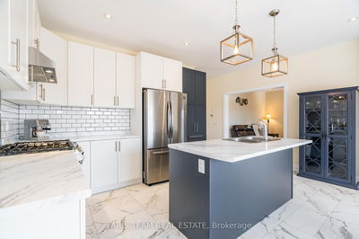 16 Hewson St, Penetanguishene - Penetanguishene image-0-4