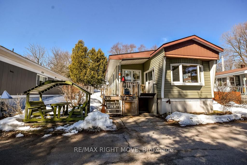 Mobile/Trailer for sale at 22-26 Dunn Avenue, Orillia, Orillia, L3V 2N9 - MLS: S12031696