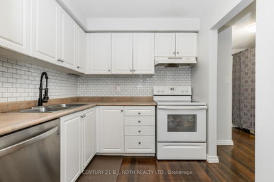 49 BURNS Circ, Barrie - Letitia Heights image-0-4