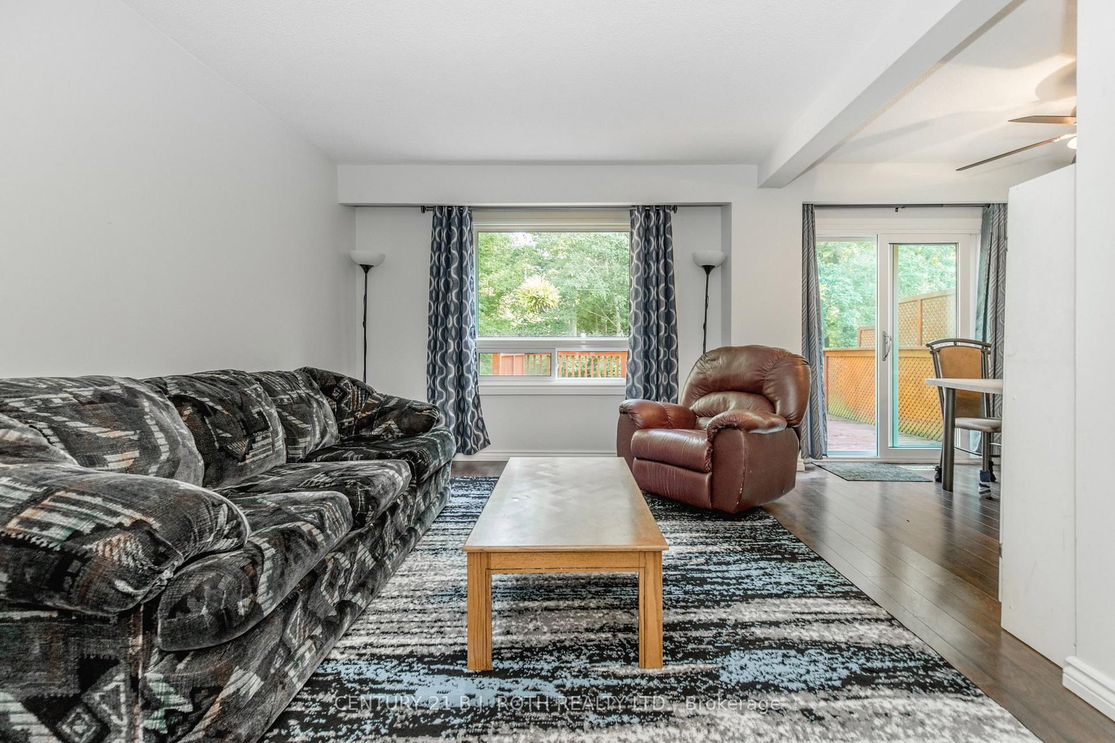Listing Image 7