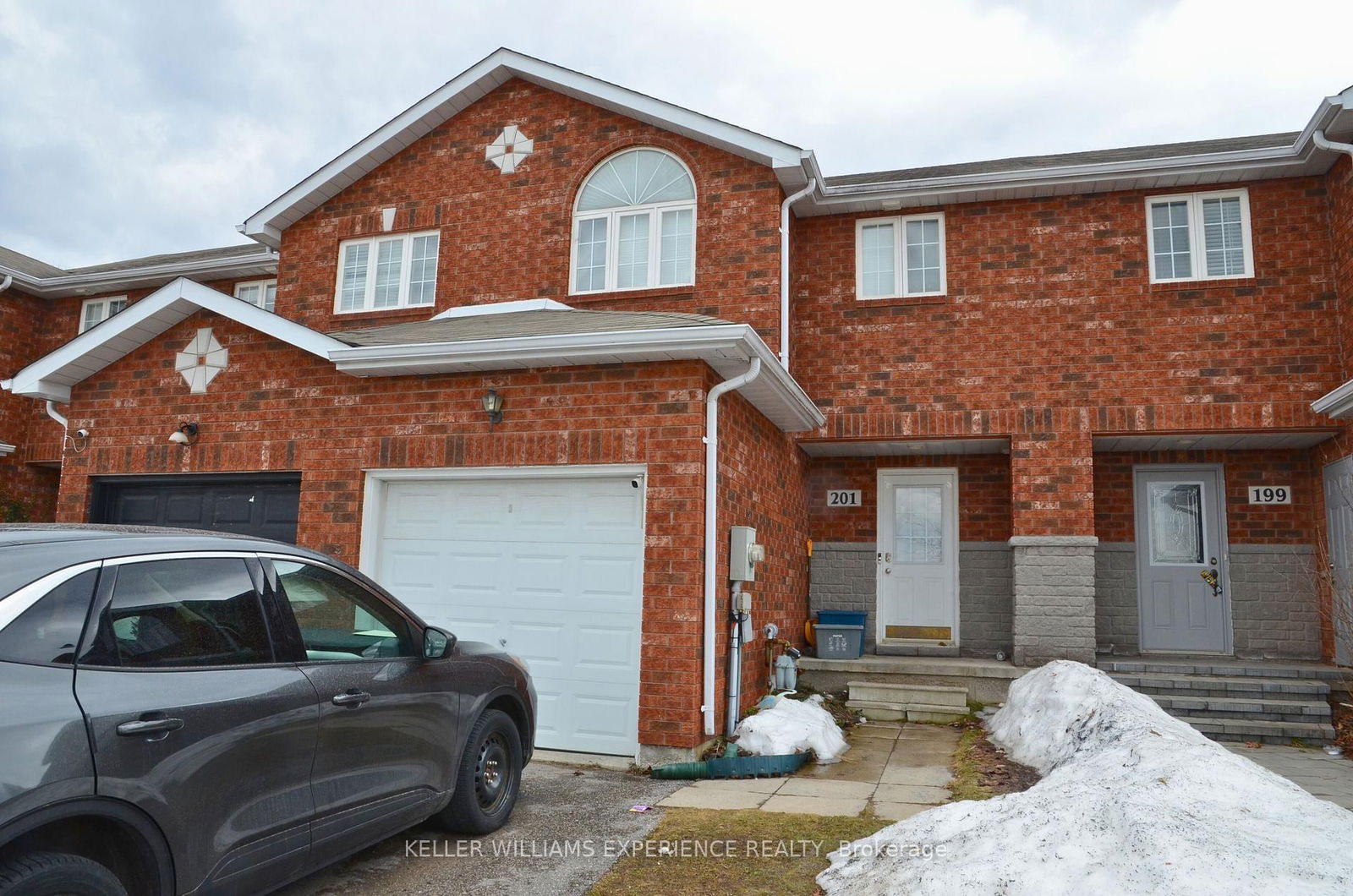 Townhouse for sale at 201 STANLEY Street, Barrie, East Bayfield, L4M 6X9 - MLS: S12033834