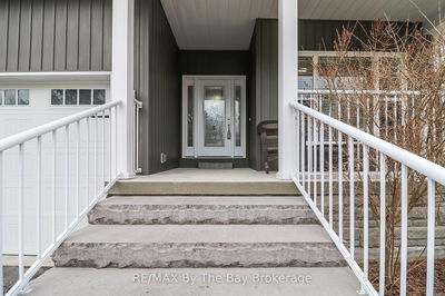 37 Wesley Ave, Wasaga Beach - Wasaga Beach image-0-1