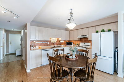 Unit 302 — 4 Beck Blvd, Penetanguishene - Penetanguishene image-0-4