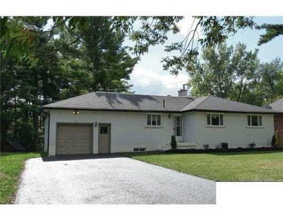 Detached House sold at 189 Little Avenue, Barrie, Ontario, L4N 6L1 - Allandale Heights - MLS: S1204139