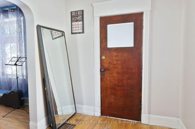 23 Maria St, Penetanguishene - Penetanguishene image-0-2