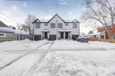 Townhouse leased at 97 Sophia Street, Barrie, Ontario, L4N 1J4 - Queen's Park - MLS: S12053191