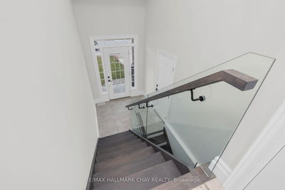 471 Mosley St, Wasaga Beach - Wasaga Beach image-0-4