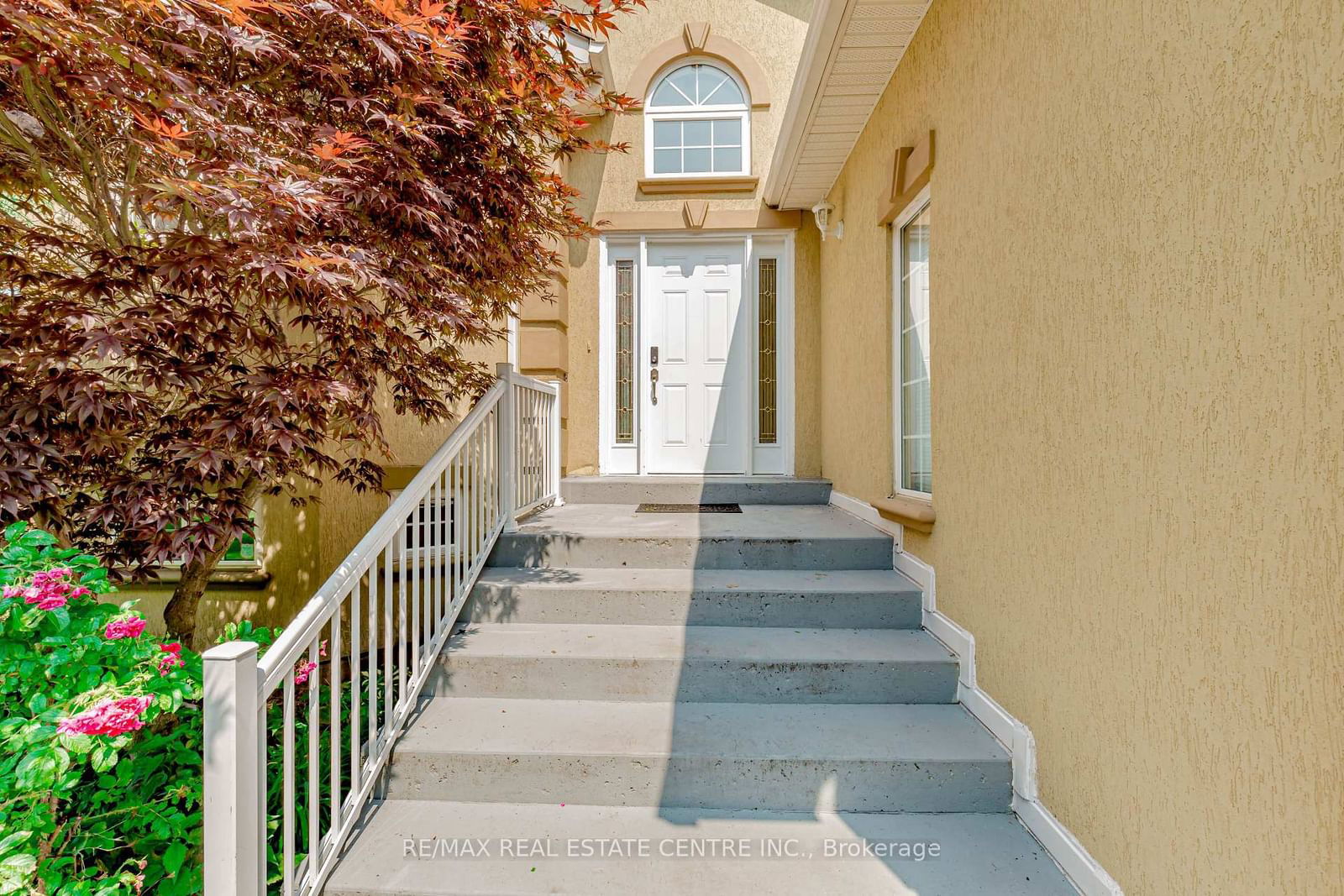 Detached House sold at 1102 Siesta Drive, Tiny, Rural Tiny, L0L 1P1 - MLS: S12054310
