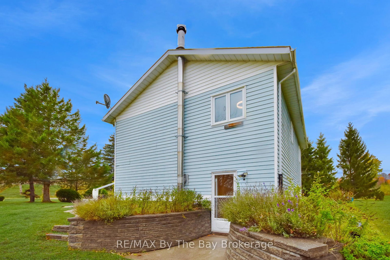 Listing Image 43