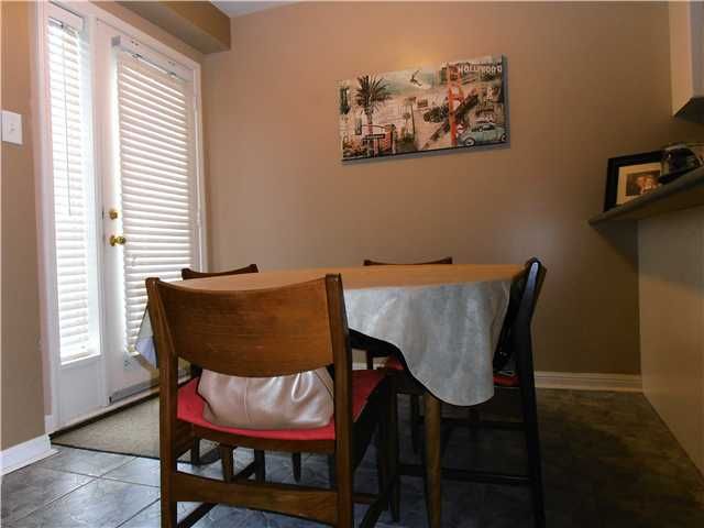 371 Ferndale Dr S, Barrie, L4N 9Y8 | Image 3