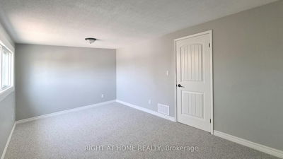 88 Kipling Pl, Barrie - Letitia Heights image-0-4