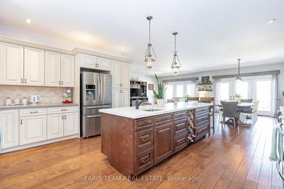 1933 Vespra Valley Rd, Springwater - Minesing image-0-4