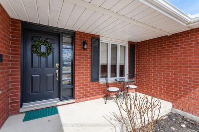 18 Archer Cres, Springwater - Elmvale image-0-1