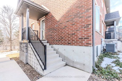 Unit 16 — 244 Penetanguishene Rd, Barrie - Georgian Drive image-0-1