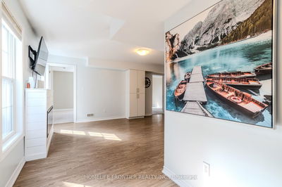 Unit 16 — 244 Penetanguishene Rd, Barrie - Georgian Drive image-0-3