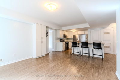 Unit 16 — 244 Penetanguishene Rd, Barrie - Georgian Drive image-0-4