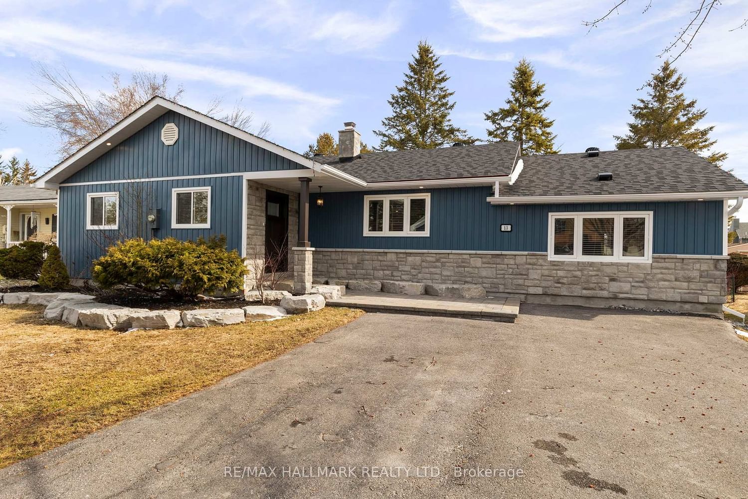 Detached House for sale at 13 Pinetree Court, Ramara, Rural Ramara, L0K 1B0 - MLS: S12074751